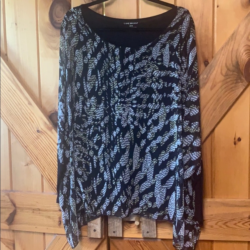 Three quarter-length blouse